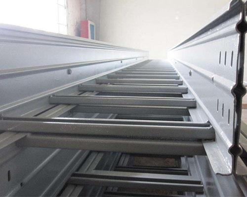 鋼制梯級式橋架